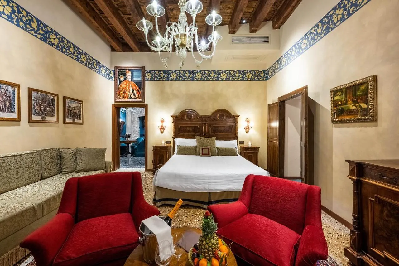 Hotel Palazzo Priuli Venice 4*,