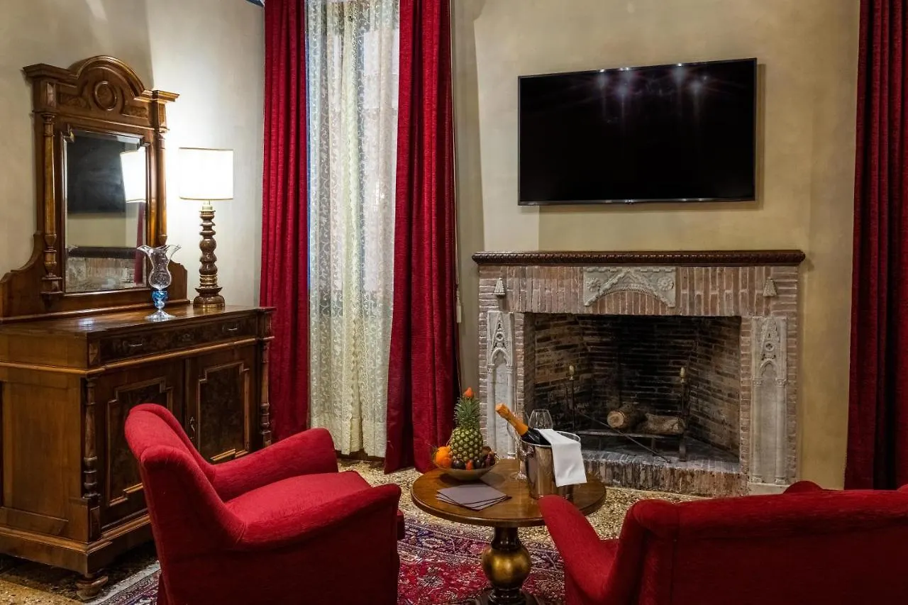 Hotel Palazzo Priuli Venice